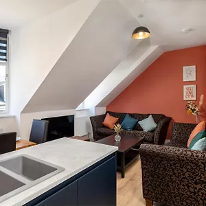 https://top-location-west-end-modern.hotelsaberdeenuk.com